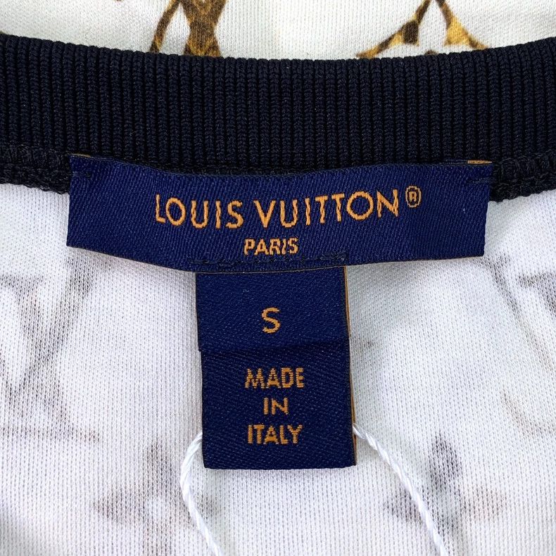 Louis Vuitton Louis Vuitton 23 yellow logo full print cotton crewneck sh Size S / US 4 / IT 40 - 5 Thumbnail