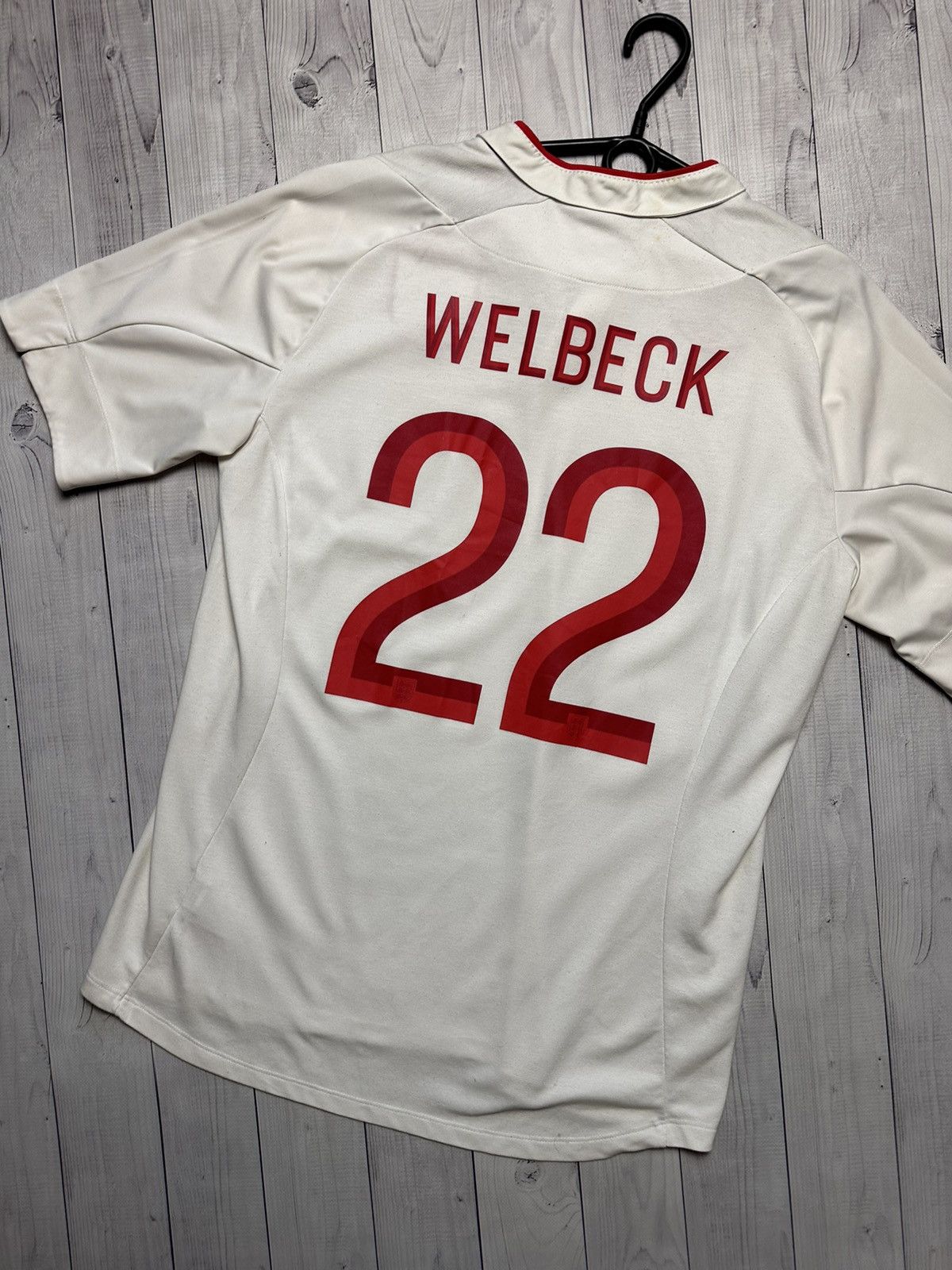 Umbro Vintage Umbro England soccer jersey size M 22 Welbeck Size US M / EU 48-50 / 2 - 3 Thumbnail