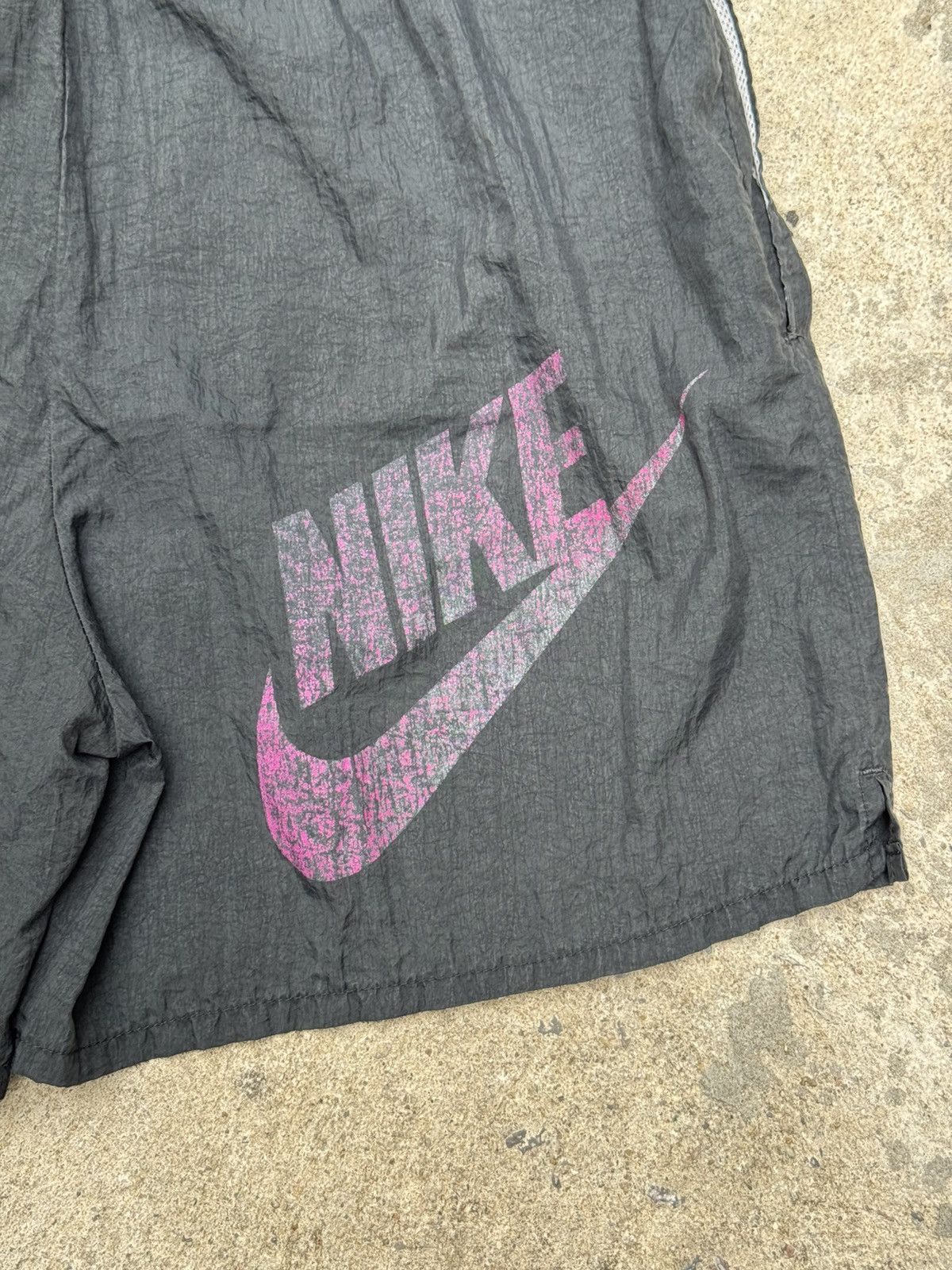 Nike Vintage Nike Spellouts Nylon 90's Short Pants Size US 34 / EU 50 - 3 Thumbnail