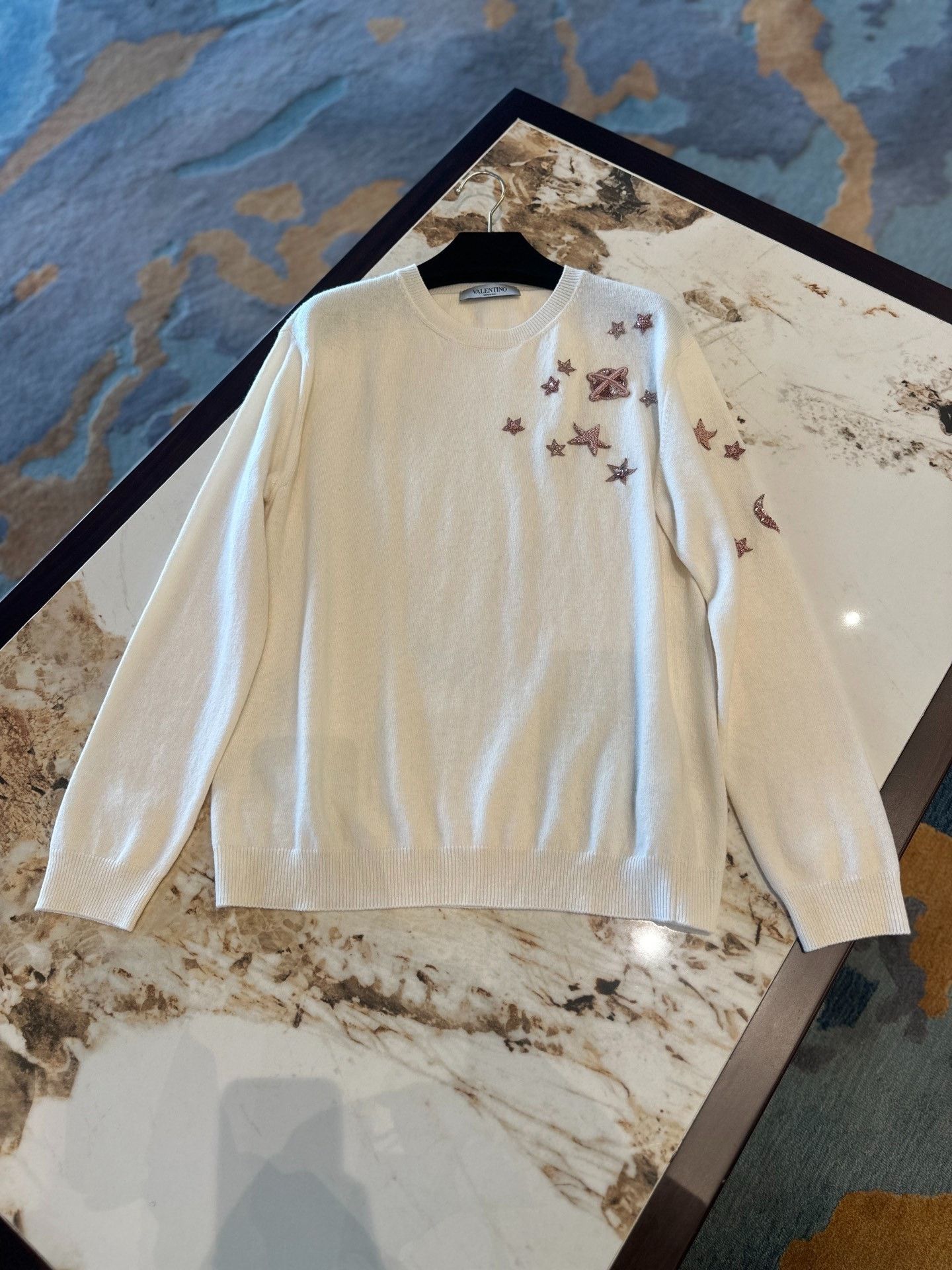 Valentino Valentino Star Embroidered Sweater M Size M / US 6-8 / IT 42-44 - 1 Thumbnail