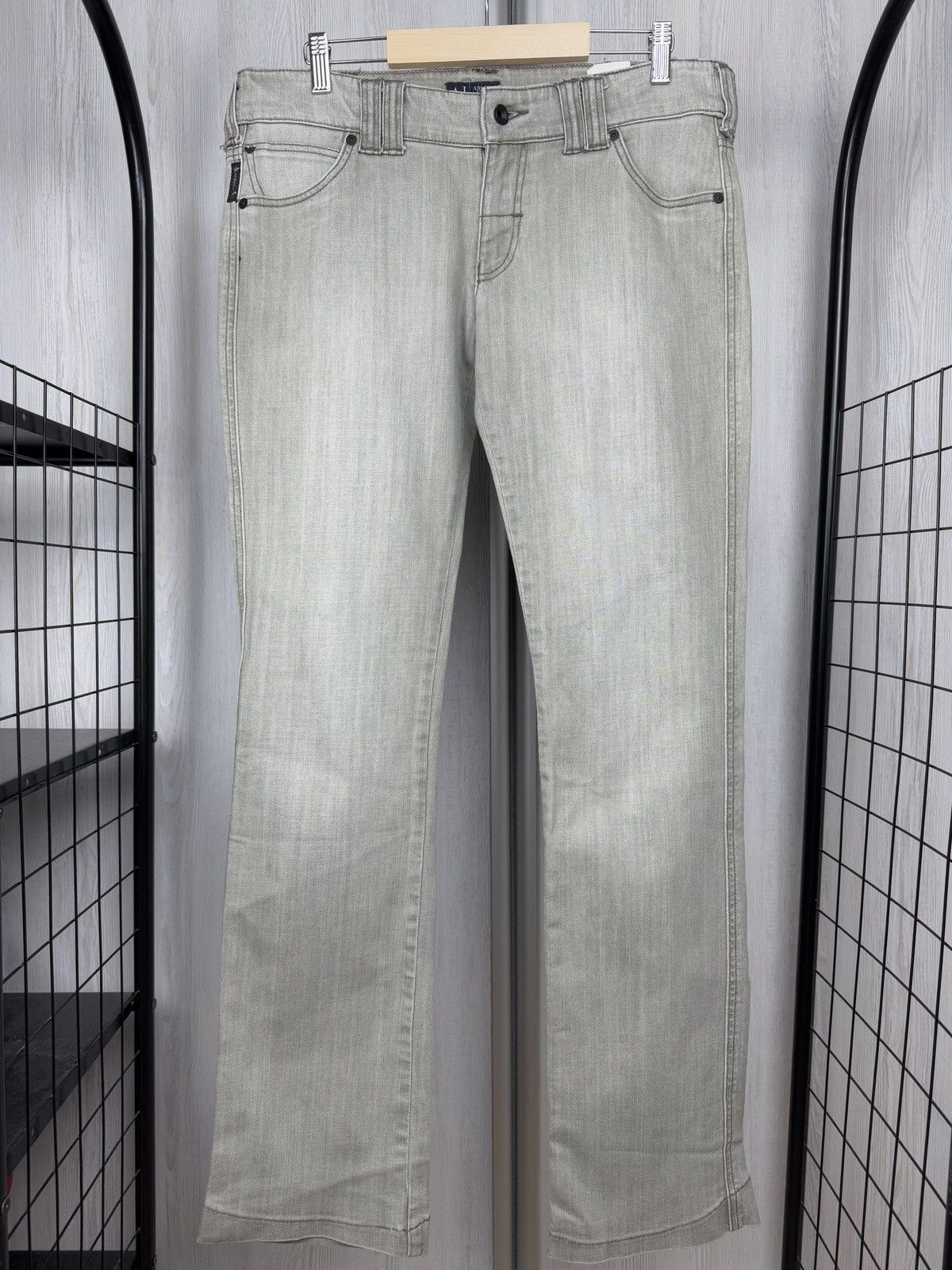 Armani Armani Jeans Vintage Baggy Backprint Flared Grey Denim Pants Size 34" / US 12 / IT 48 - 5 Thumbnail