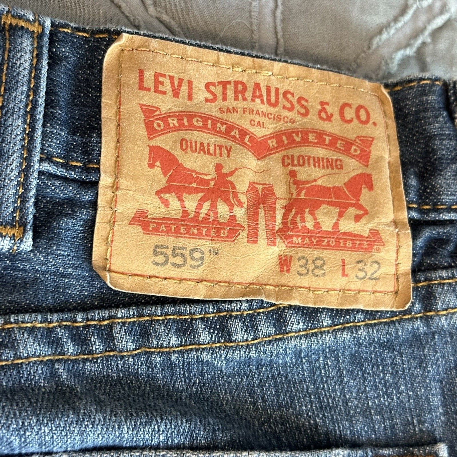 Levi's Levi's 559 Jeans Mens W38 L32 Straight Medium Wash Blue 2014 Size US 38 / EU 54 - 10 Thumbnail
