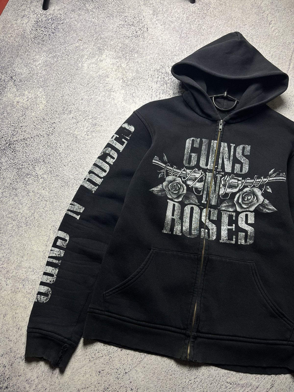 Band Tees Vintage Guns N Roses Distressed Faded Zip Hoodie Size US M / EU 48-50 / 2 - 6 Thumbnail