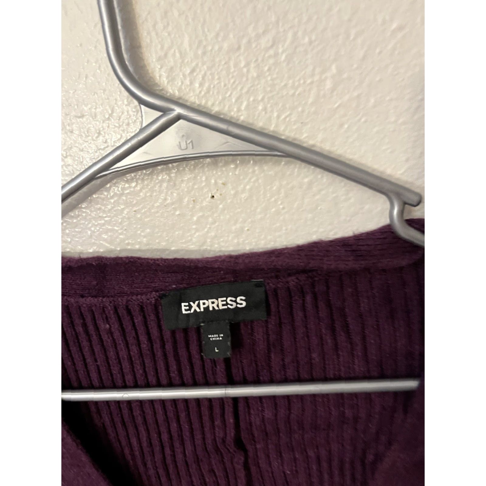Express Express Women Cardigan V-Neck Button Down L Maroon Sweater Size L / US 10 / IT 46 - 3 Thumbnail