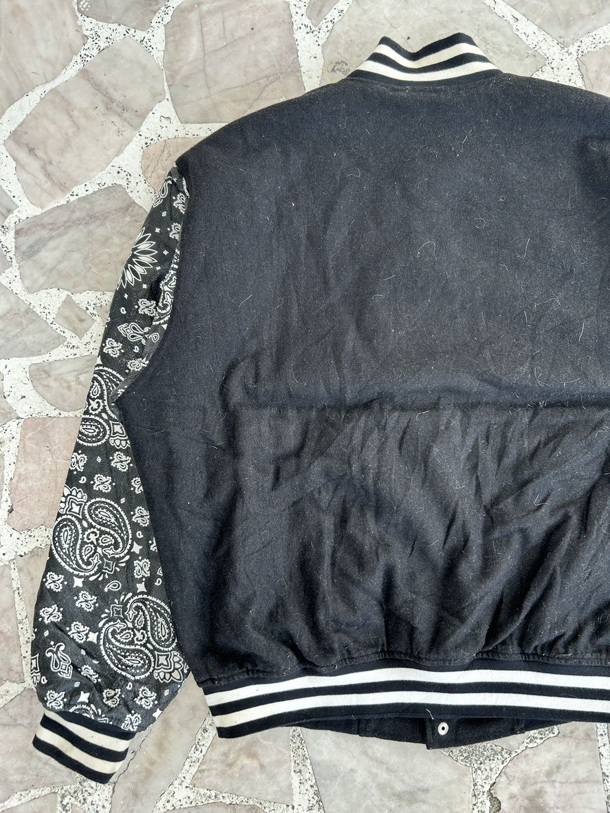 Japanese Brand Leather paisley bomber jacket y2k Size US L / EU 52-54 / 3 - 7 Thumbnail