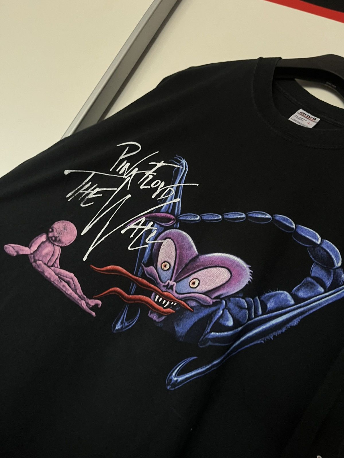 Pink Floyd Vintage 80’s 1997 Anvil Pink Floyd The Wall Scorpion Merch Size US L / EU 52-54 / 3 - 2 Thumbnail
