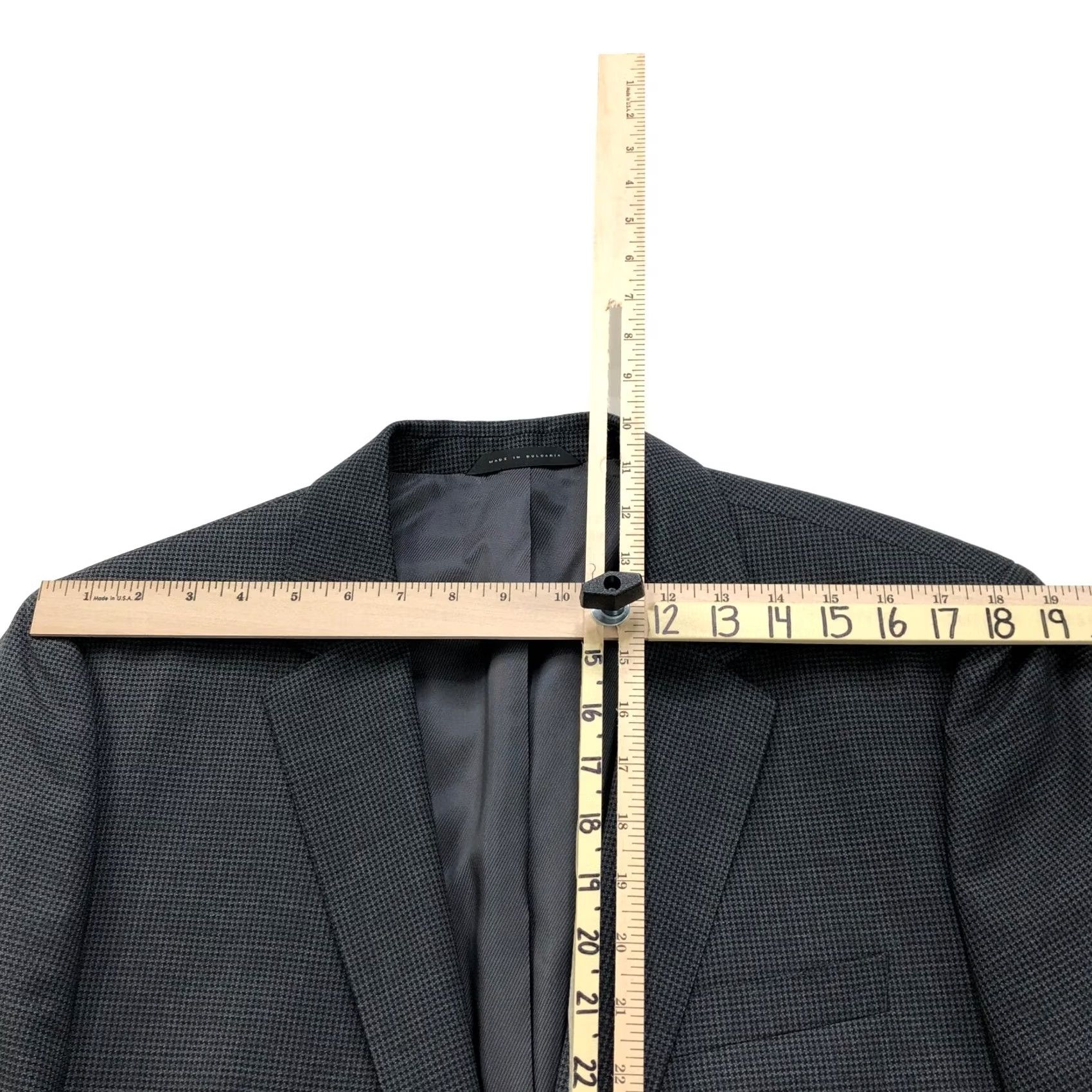 Hugo Boss HUGO BOSS Sport Coat Gray 100% Wool Lanificio Tesse Biella 42 R Single-Breasted Notch Lapel Two-Button Four-Button Sleeve Vintage? No Size US XS / EU 42 / 0 - 3 Thumbnail