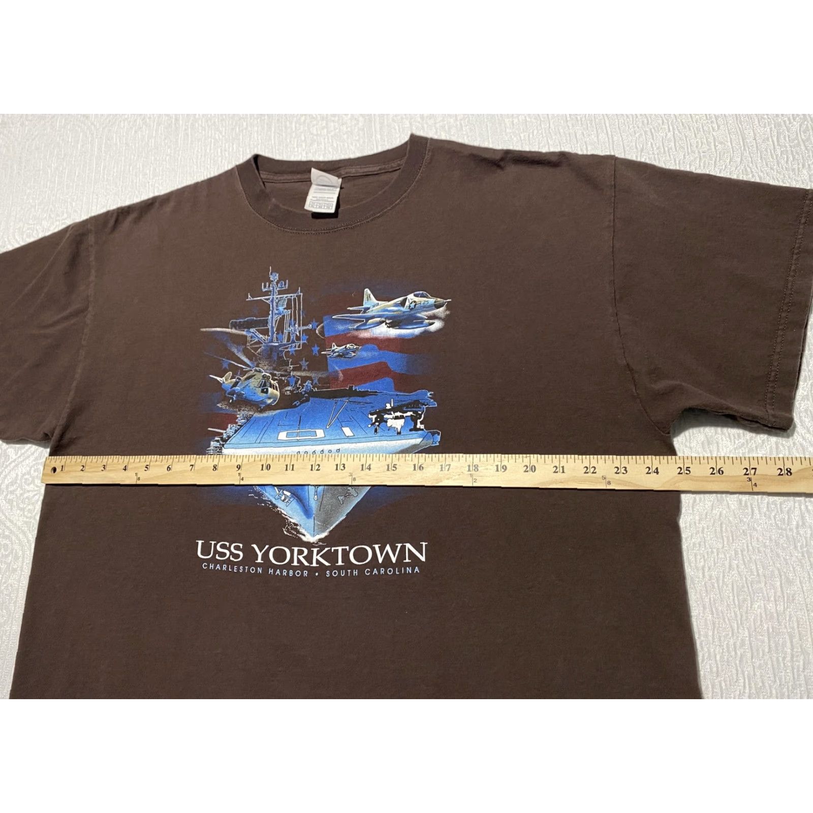 Delta USS Yorktown Shirt Mens XL Brown Graphic Tee Aircraft Carrier Military Delta Size US XL / EU 56 / 4 - 4 Thumbnail
