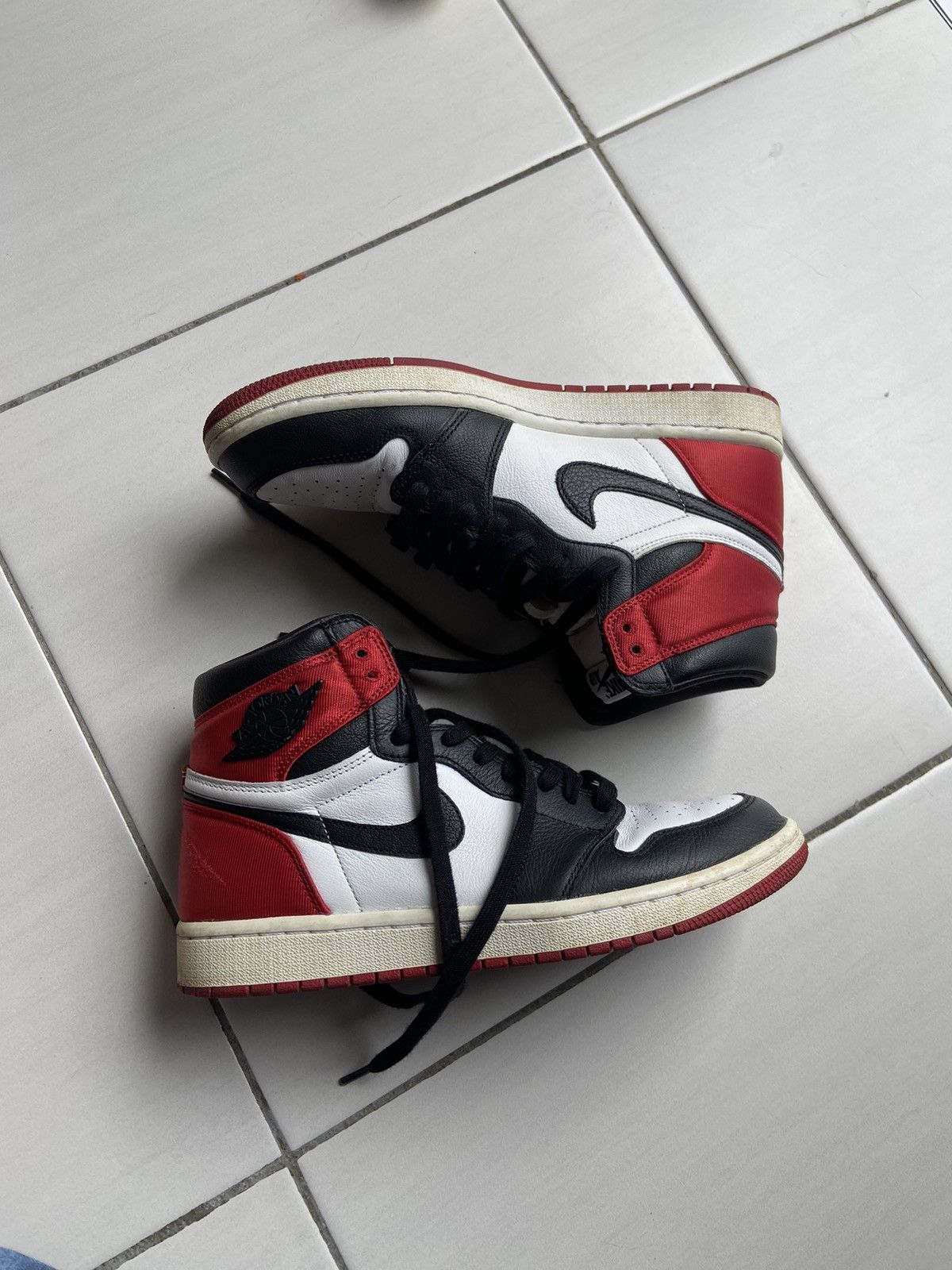 Jordan Brand × NBA × Nike Air Jordan 1 Satin Black Toe Size US 7.5 / EU 40-41 - 9 Thumbnail