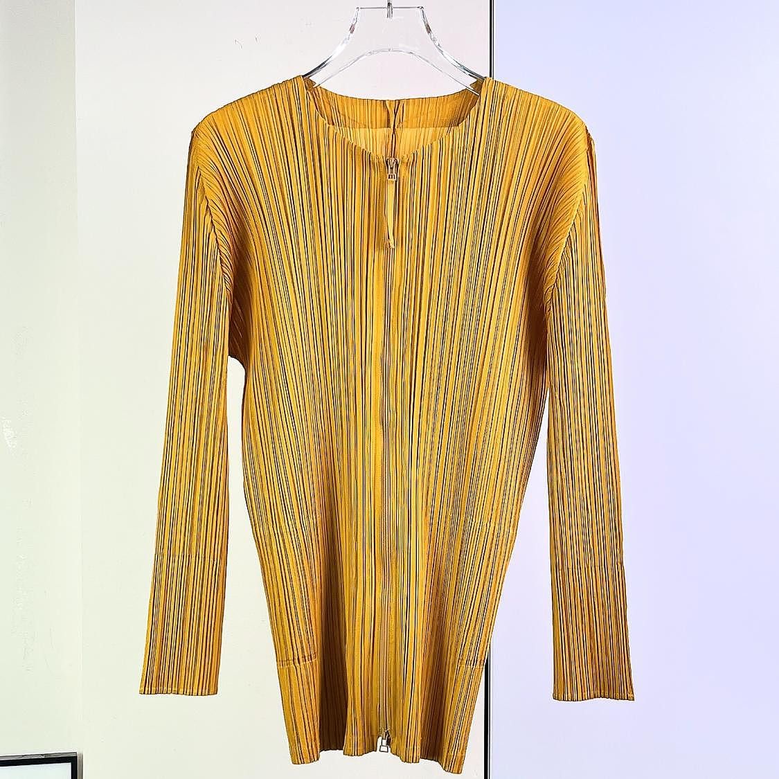 Pleats Please Issey Miyake Pleats Please Issey Miyake Pleated Zip-Up Jacket Size 3 Size M / US 6-8 / IT 42-44 - 1 Thumbnail