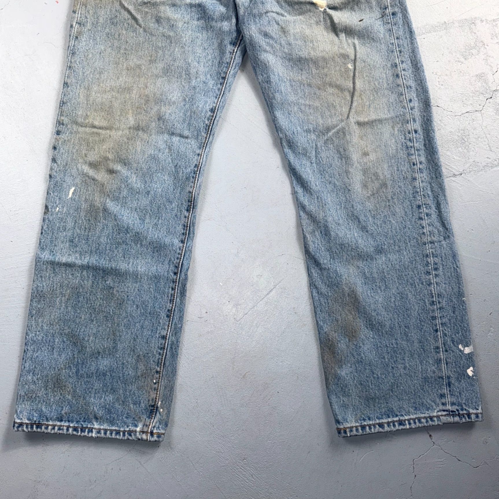 Levi's VINTAGE Levi's 501 Jeans Straight 36x30 Blue Light Wash 90s Mens Denim 5-Pocket Regular Regular Fit Button Closure Size US 36 / EU 52 - 3 Thumbnail