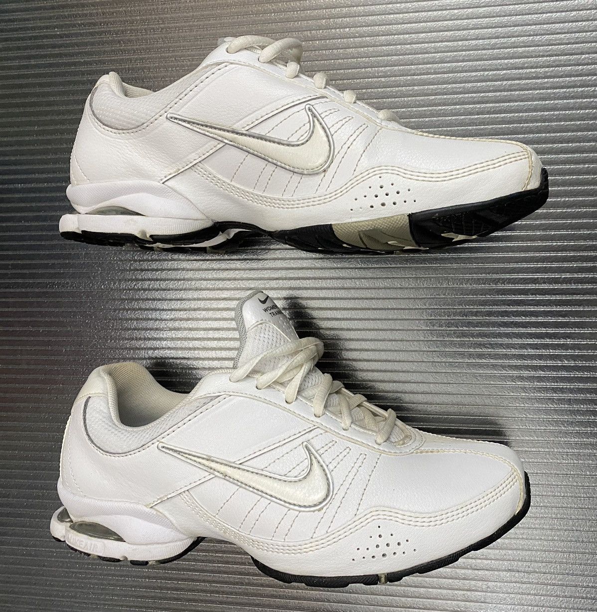 Nike Nike Air Exceed Training Sneakers White Leather 8 Size US 8 / IT 38 - 6 Thumbnail