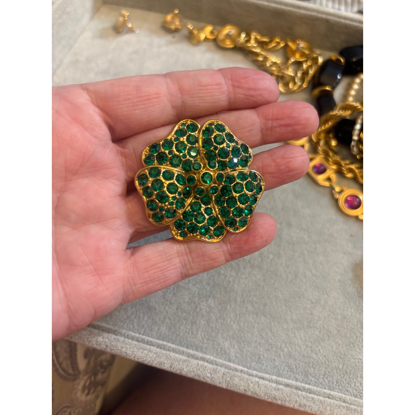Monet Vintage Monet Emerald Green Rhinestone Floral Brooch Size ONE SIZE - 14 Thumbnail