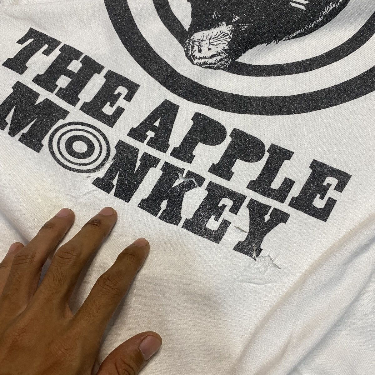 Vintage THE APPLE MONKEY Size US M / EU 48-50 / 2 - 3 Thumbnail