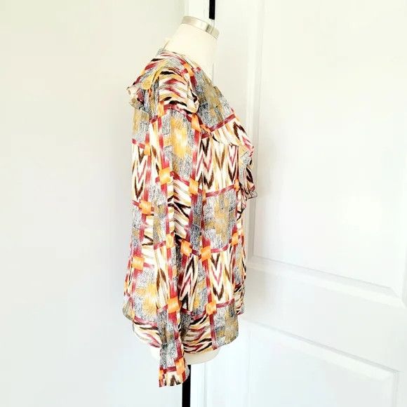 Vacation Juniors' Nicola Printed Button-Up Ruffle Long Sleeve Blouse Size L / US 10 / IT 46 - 5 Thumbnail