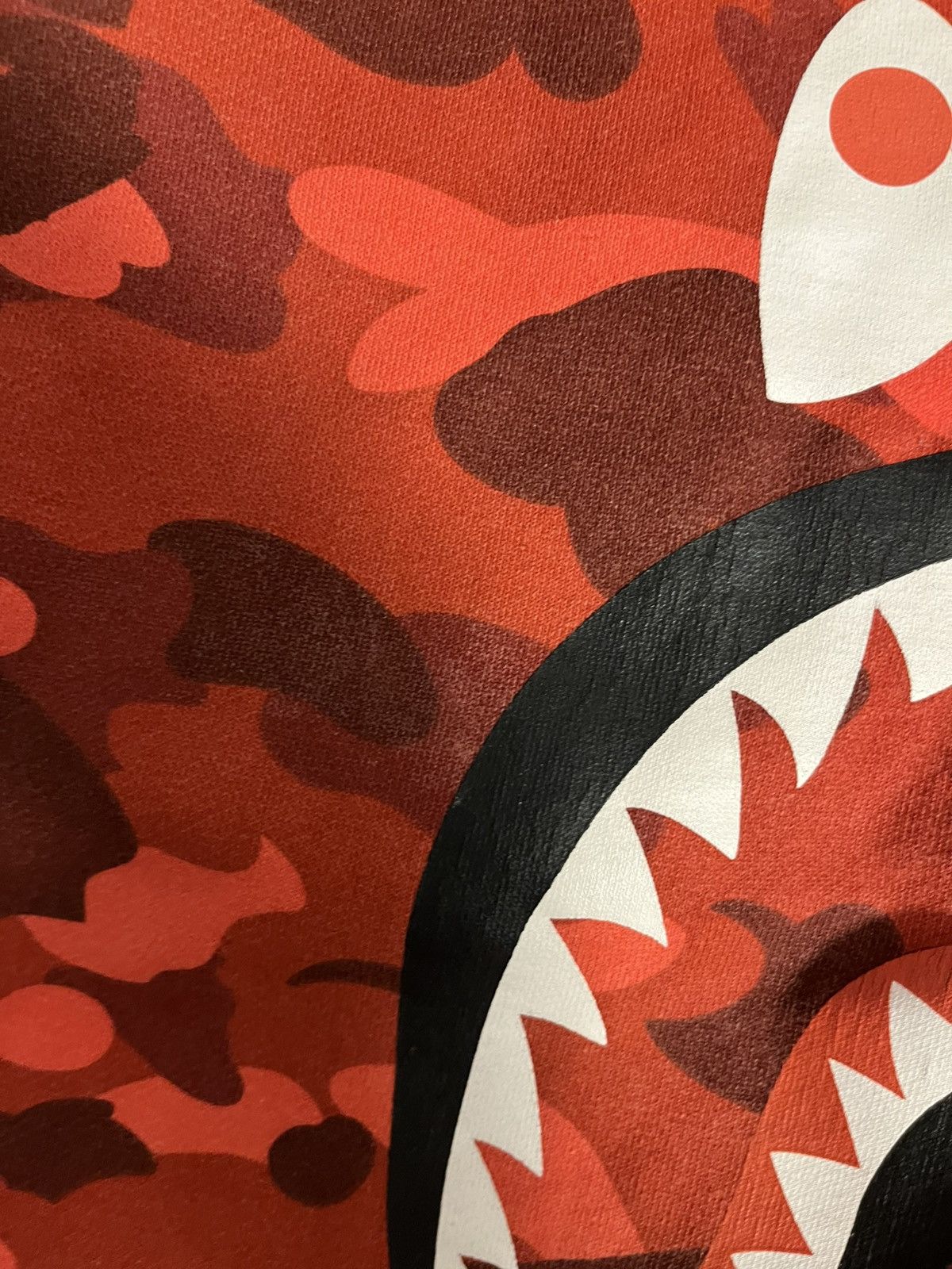 Bape Bape red shark shorts Size US 30 / EU 46 - 7 Thumbnail