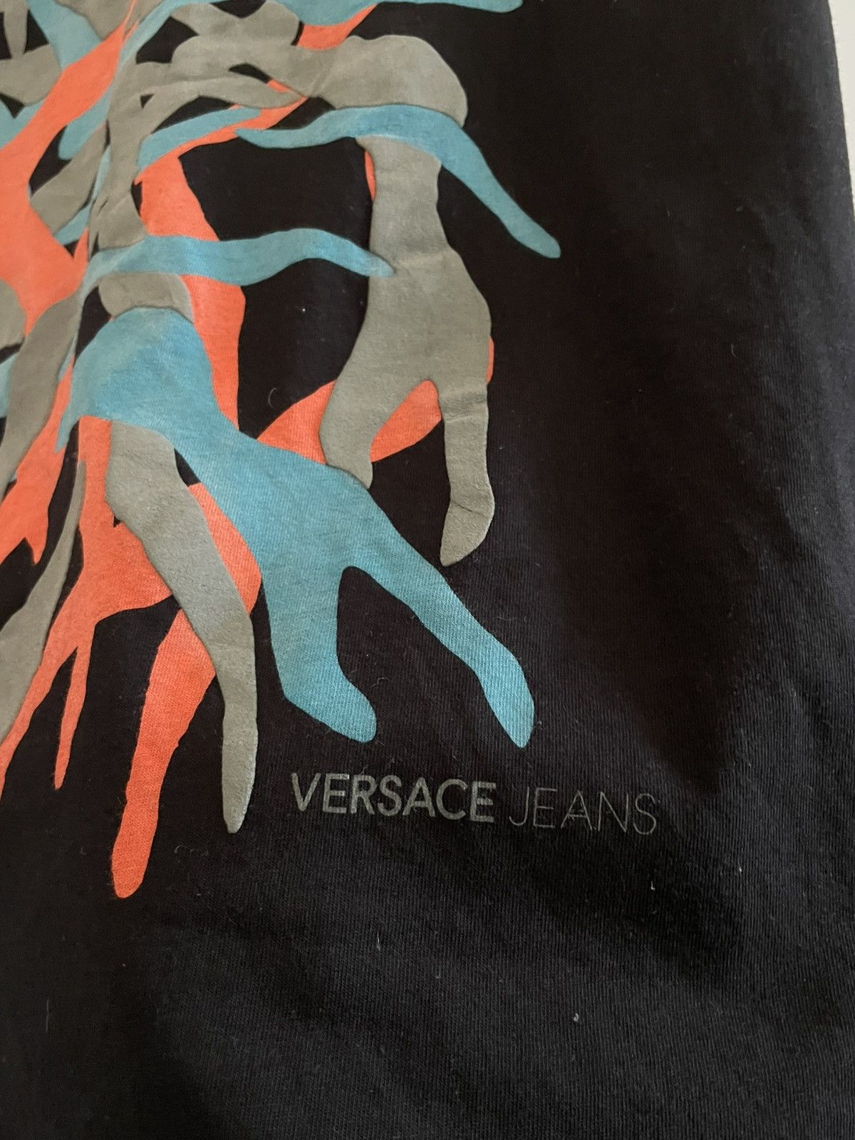Versace Jeans Couture Versace Jeans Couture Art Logo T-Shirt Luxury RARE Size US L / EU 52-54 / 3 - 4 Thumbnail