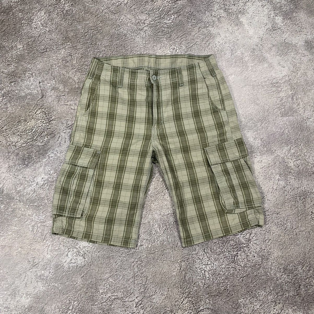 Vintage Vintage Y2K Baggy Cargo Shorts Streetwear Skate Logo 30 Size US 30 / EU 46 - 1 Thumbnail