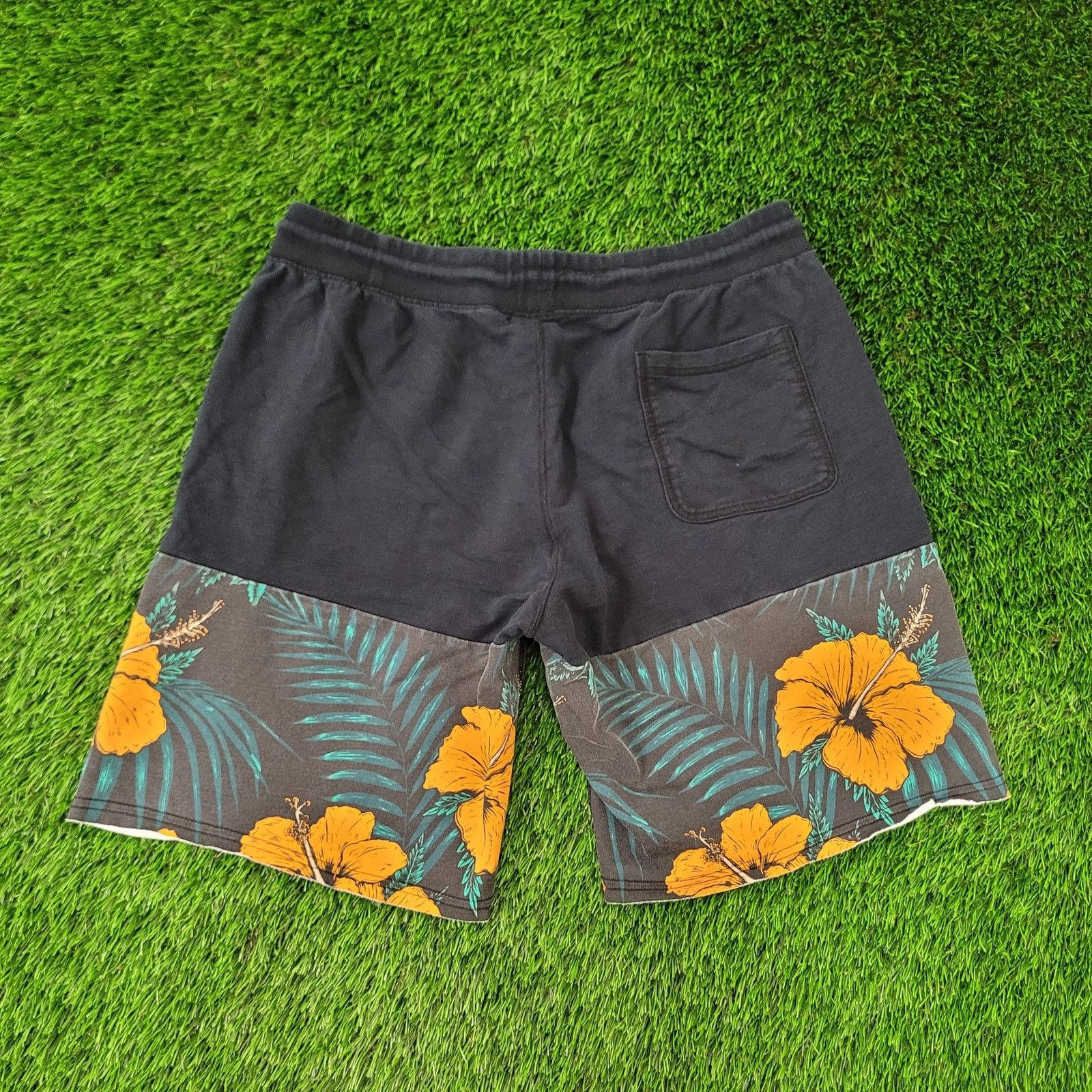 Nike NIKE Shorts Womens XL Black Hawaii Floral Grailed
