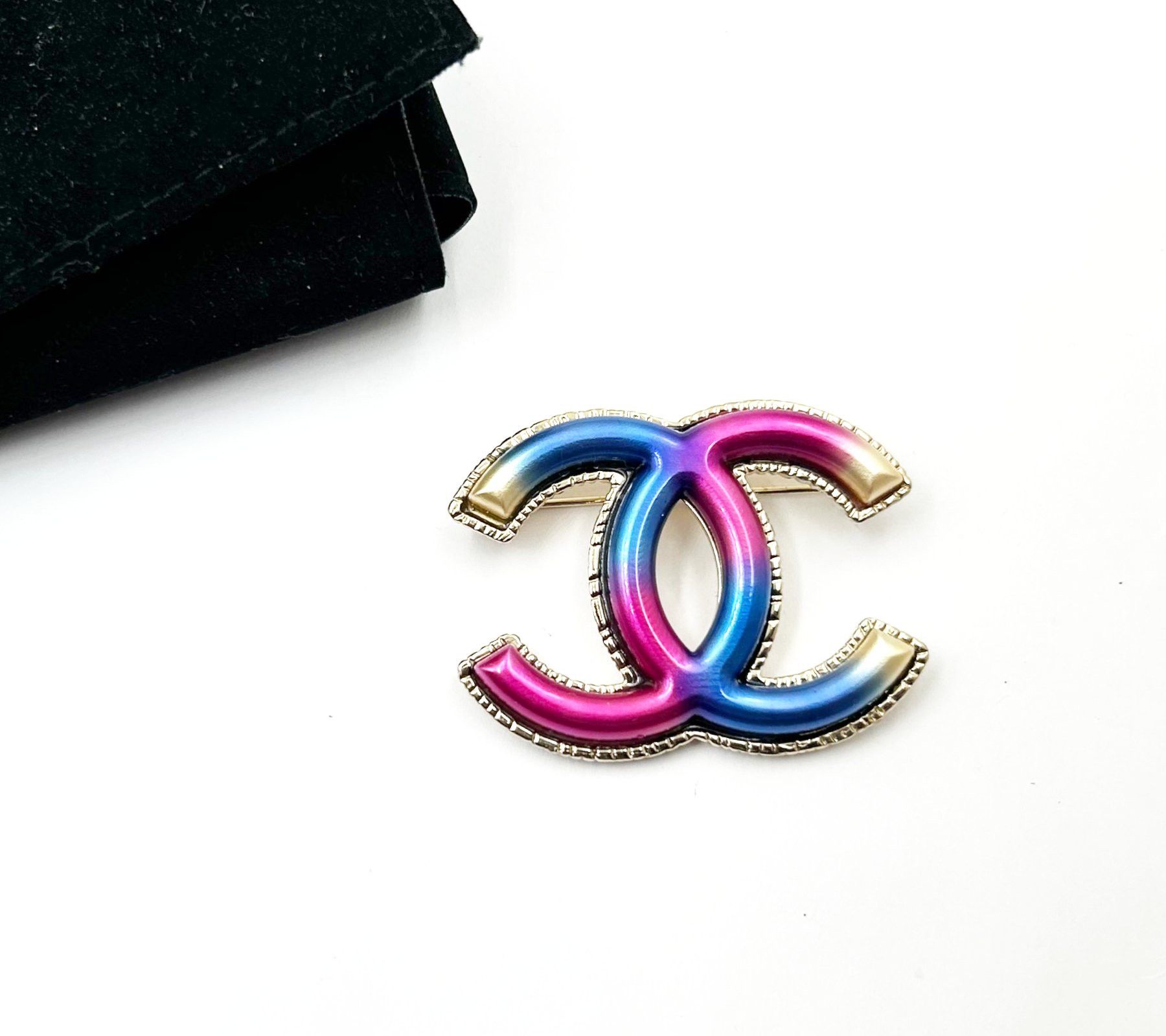Chanel Chanel Gold CC Fuchsia Blue Brooch Size ONE SIZE - 2 Thumbnail