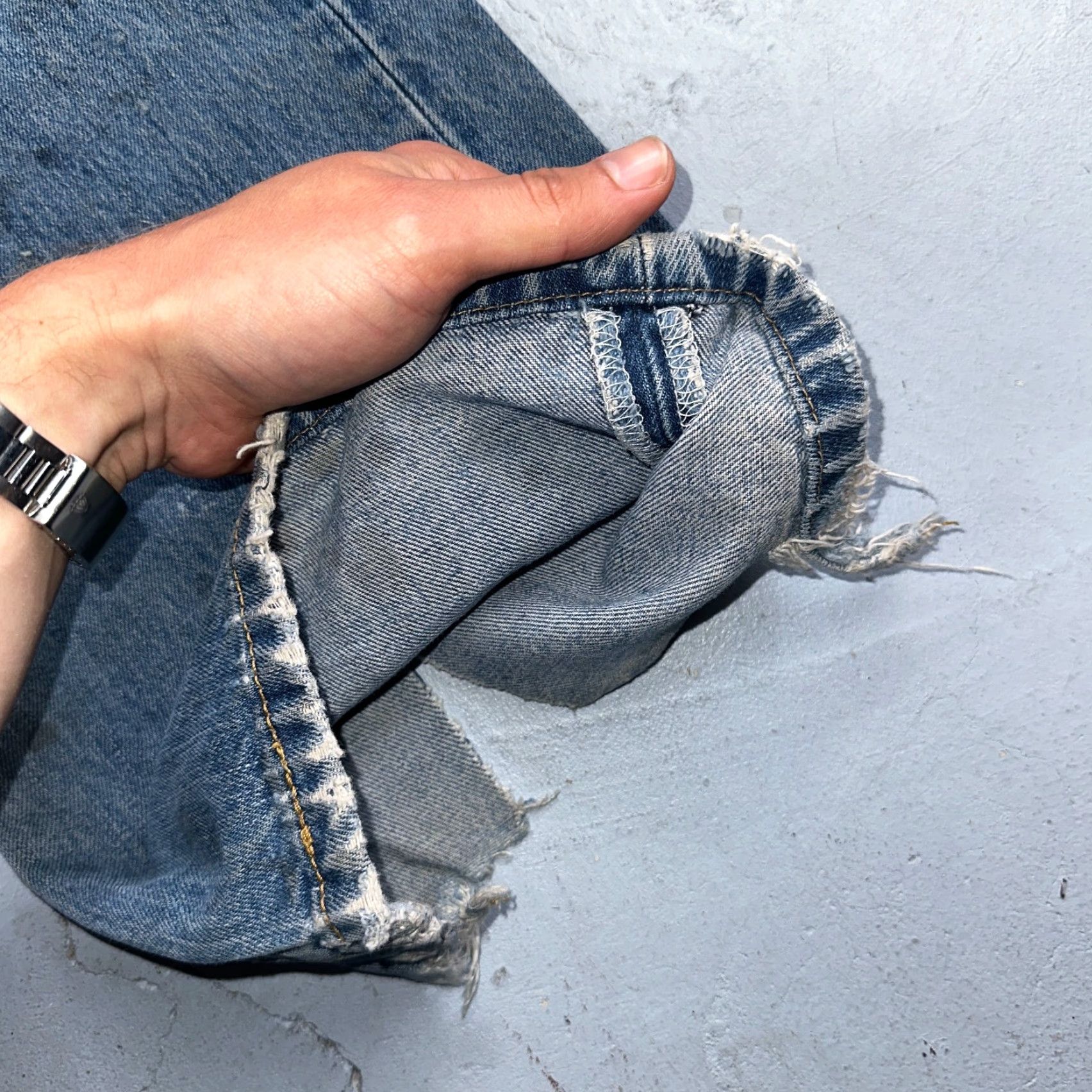 Levi's VINTAGE Levi's 501 Jeans 90s Straight Leg Denim Blue Light Wash 40x32 Mens Size US 40 / EU 56 - 5 Thumbnail