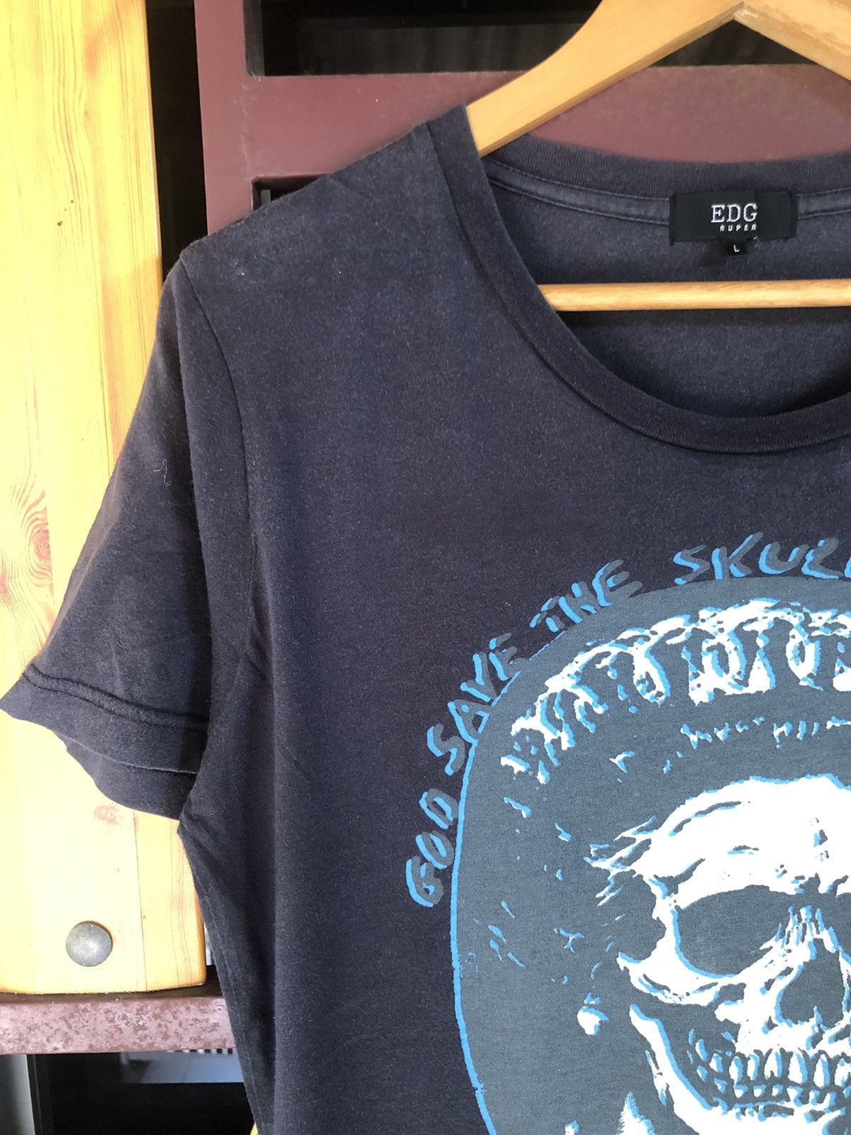 Band Tees Parody God Save The Skull Queen Tshirt Size US L / EU 52-54 / 3 - 8 Thumbnail