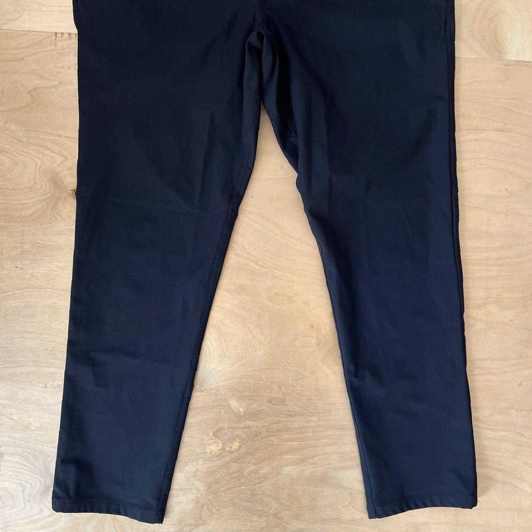 Lululemon Lululemon ABC Pants 34 Black Athletic Straight Leg Zip Men Casual Athleisure Comfort Performance Yoga Khakis Style Pace Breaker Size US 34 / EU 50 - 4 Thumbnail