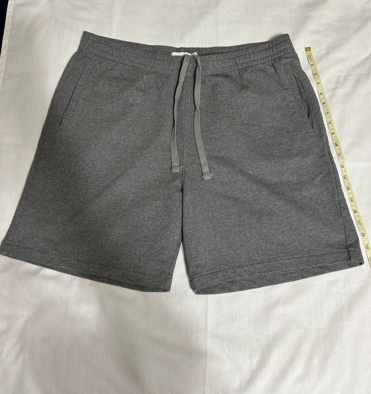 Calvin Klein Calvin Klein Embroidered Logo French Terry Shorts Gray - XXL Size US 40 / EU 56 - 2 Thumbnail