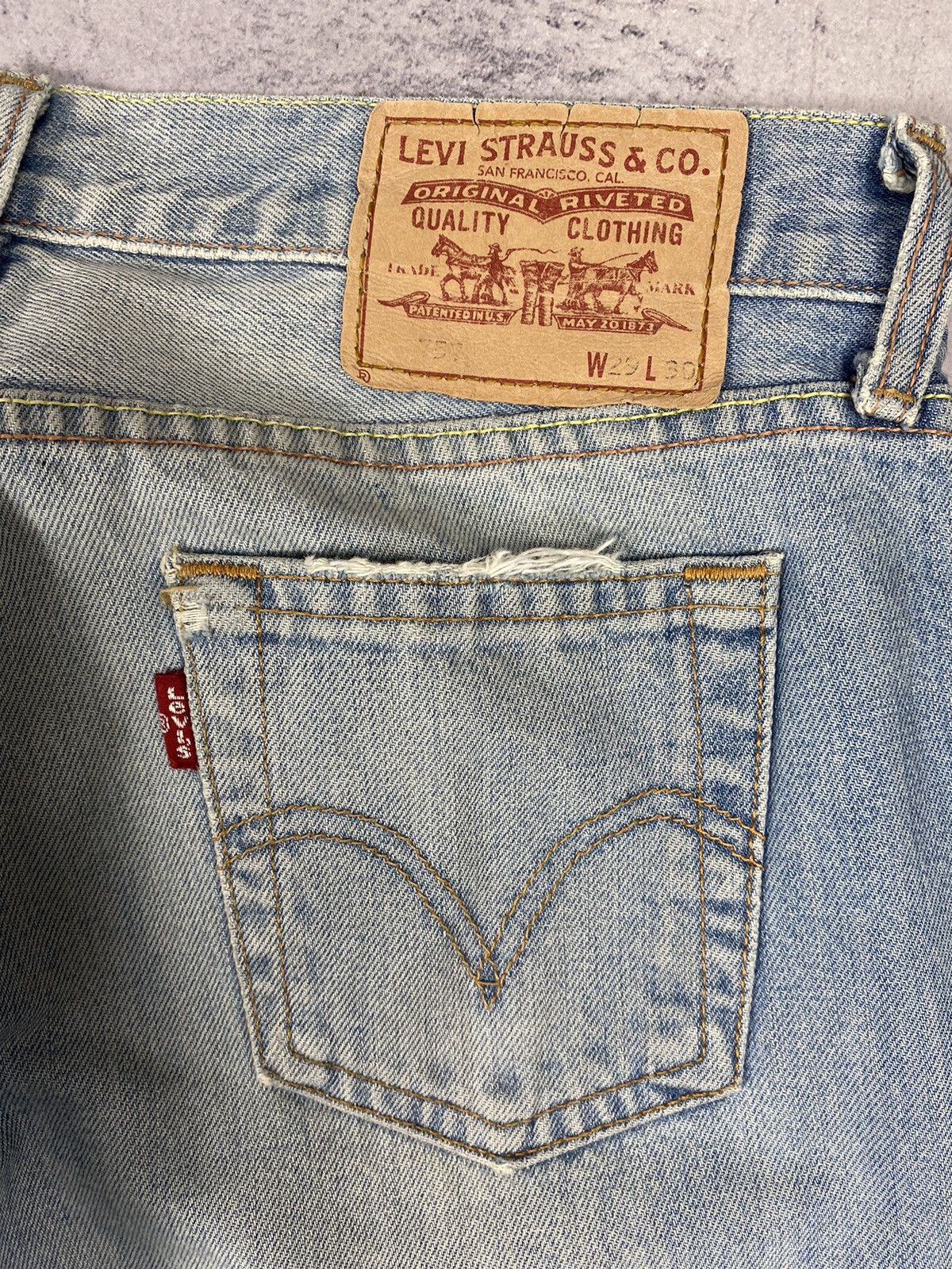 Designer × Levi's × Vintage Vintage 00s Levis 757 Wash Denim Jeans Y2K size 29 x 30 Size US 29 - 3 Thumbnail