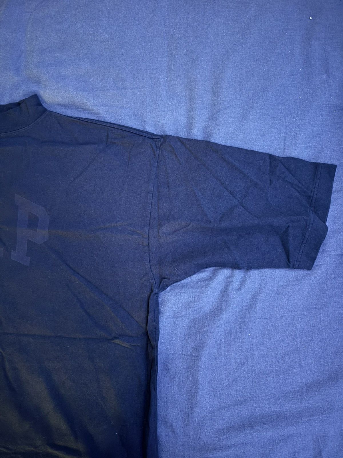 Balenciaga × Gap × Kanye West Yeezy Gap Engineered by Balenciaga 3/4 Sleeve Dove Shirt Size US XS / EU 42 / 0 - 3 Thumbnail