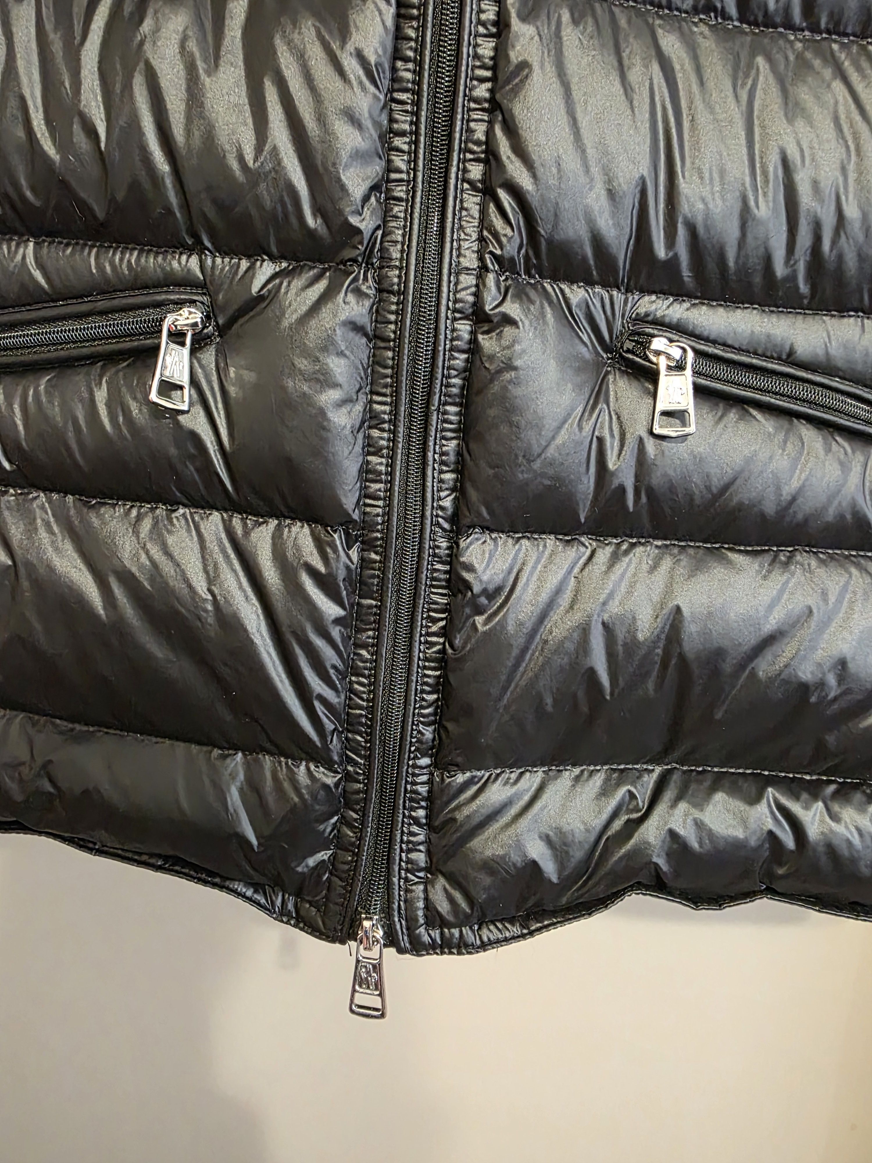 Moncler MONCLER Gui Down Vest Black perfect condition Size US M / EU 48-50 / 2 - 4 Thumbnail