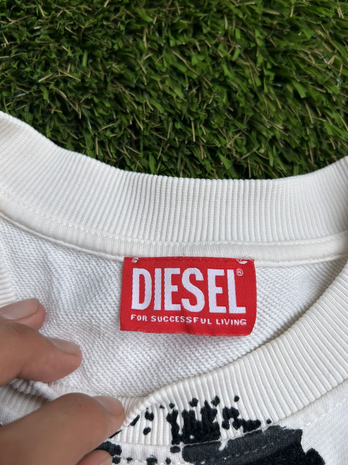Diesel Diesel Red Tag Big D Logo Crewneck Sweatshirt Size US XL / EU 56 / 4 - 4 Thumbnail