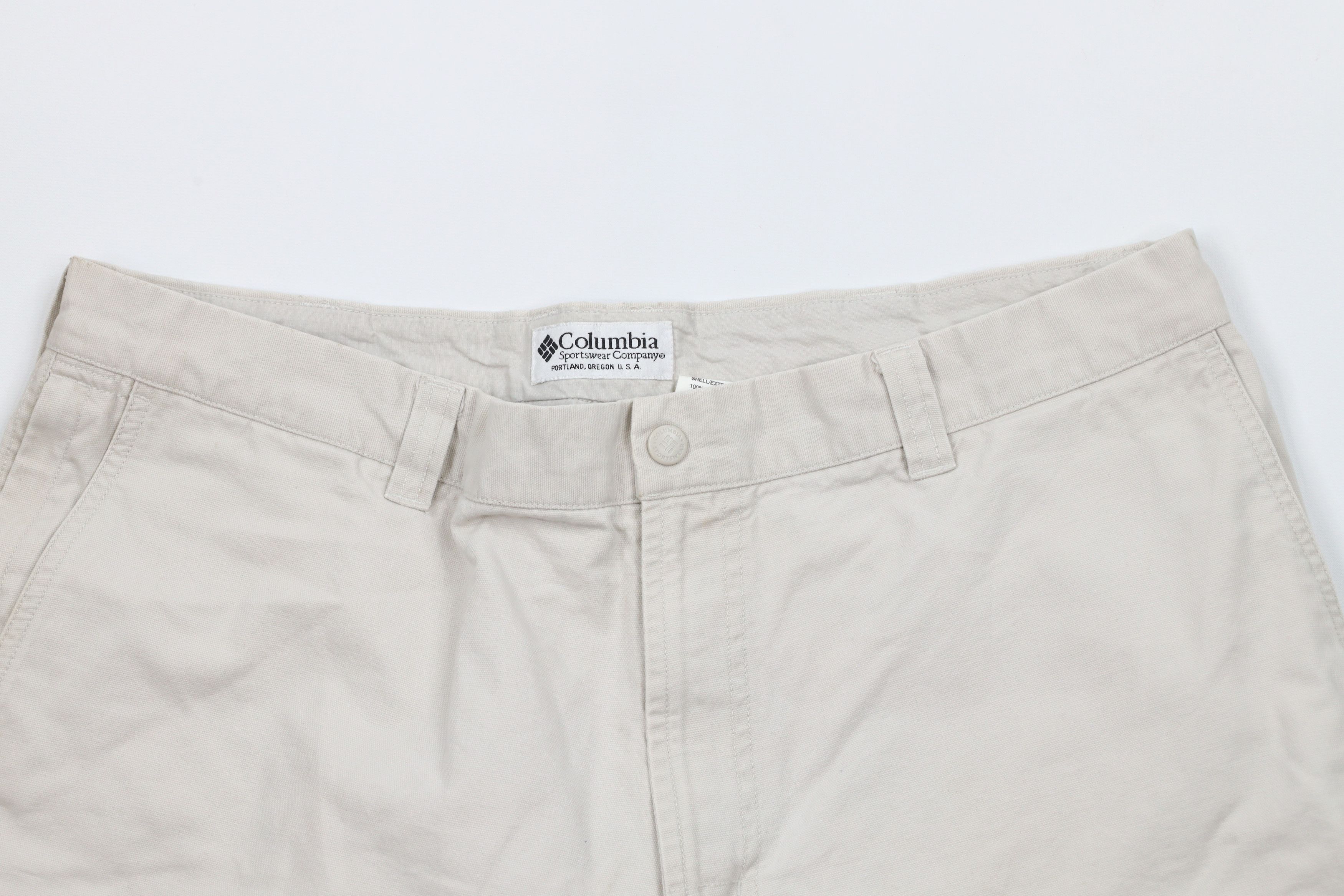 Columbia × Vintage Vintage Columbia Spell Out Above Knee Canvas Shorts Beige Size US 38 / EU 54 - 2 Thumbnail