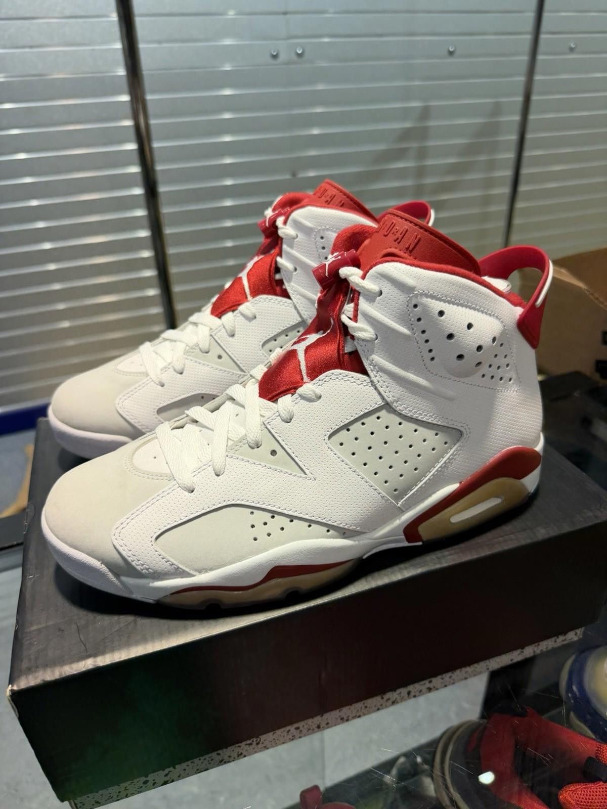 Nike Nike Air Jordan 6 Retro Alternate Hare Shoes Mens Size 10 Size US 10 / EU 43 - 3 Thumbnail