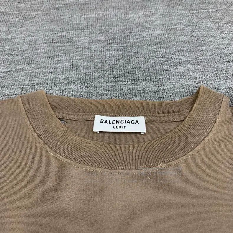 Other Balenciaga Brown large destroyed short-sleeve, size S Size US S / EU 44-46 / 1 - 4 Thumbnail