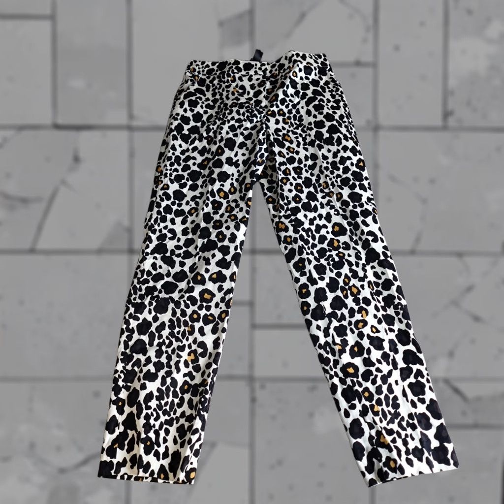 St. John St. John Pants 4 White Black Cotton Blend Flat Front Straight Leg Chino Womens Regular USA Manufactured N/A Size 27" / US 4 / IT 40 - 1 Thumbnail