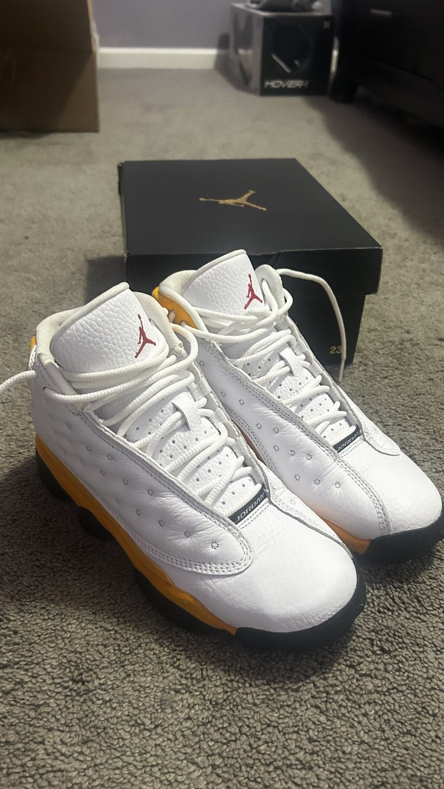 Jordan Brand AIR JORDAN 13 RETRO (GS) Size US 5.5 / IT 35.5 - 7 Thumbnail