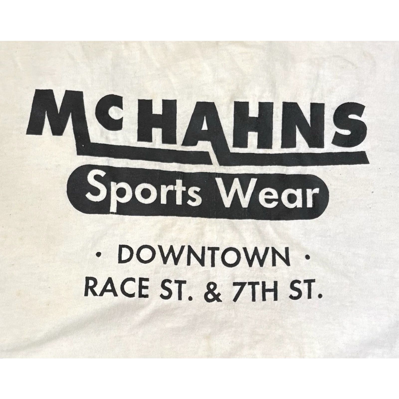 Vintage VINTAGE Mchahns Graphic T-Shirt Mens XL 90s White Screen Stars Made in USA Size US XL / EU 56 / 4 - 2 Thumbnail