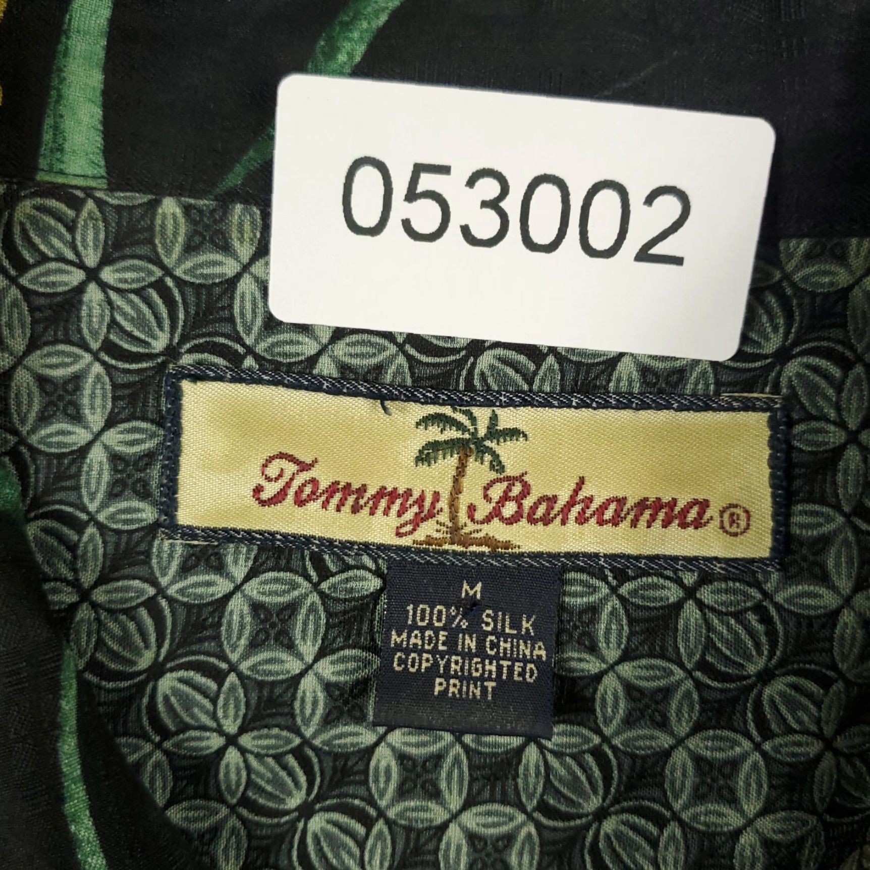 Tommy Bahama Tommy Bahama Shirt Mens Medium Black Floral Hawaiian Button Up Short Sleeve Size US M / EU 48-50 / 2 - 6 Thumbnail
