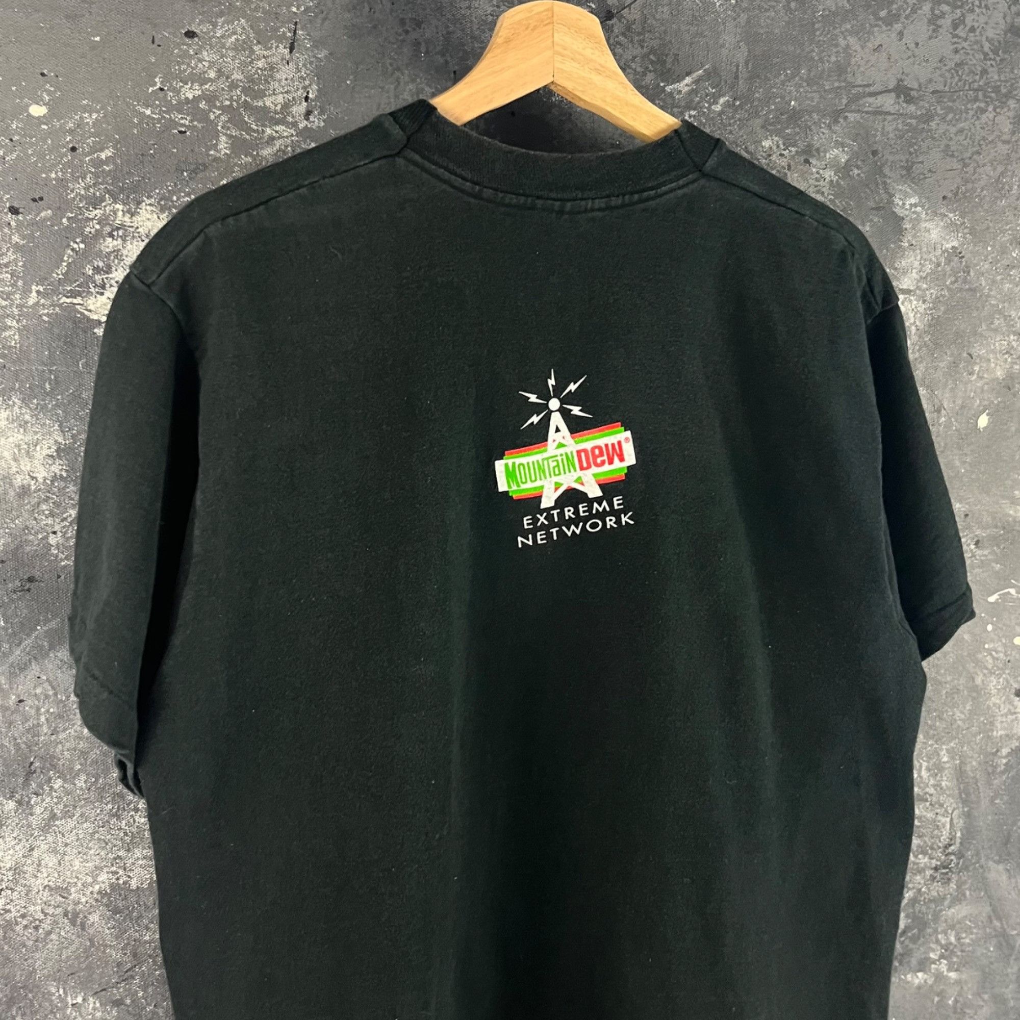 Vintage Vintage 90’s Mountain Dew shirt Size US L / EU 52-54 / 3 - 4 Thumbnail