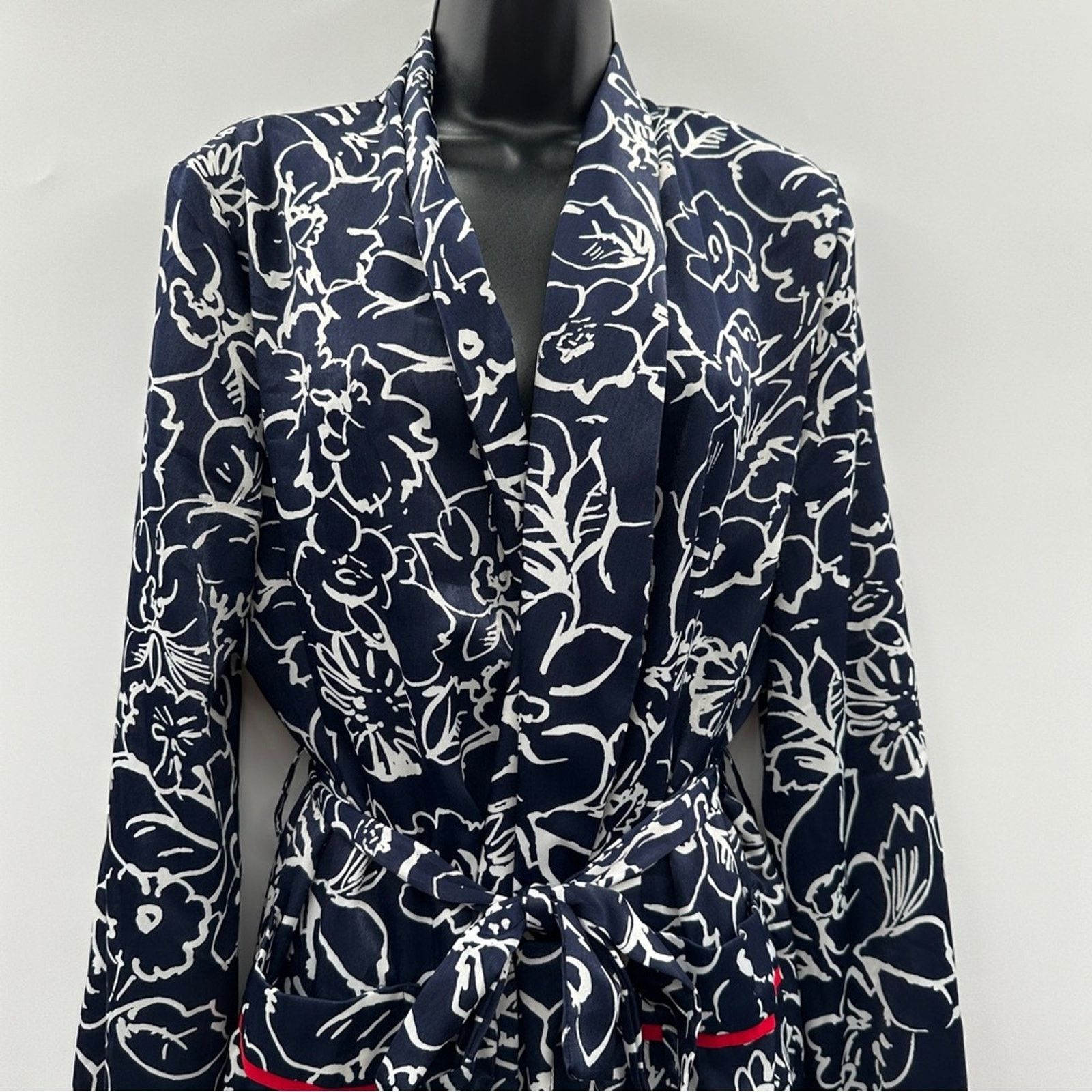 MISA Los Angeles Misa Azores Tasseled Navy Blue & White Floral Kimono XS NEW Size XS / US 0-2 / IT 36-38 - 4 Thumbnail