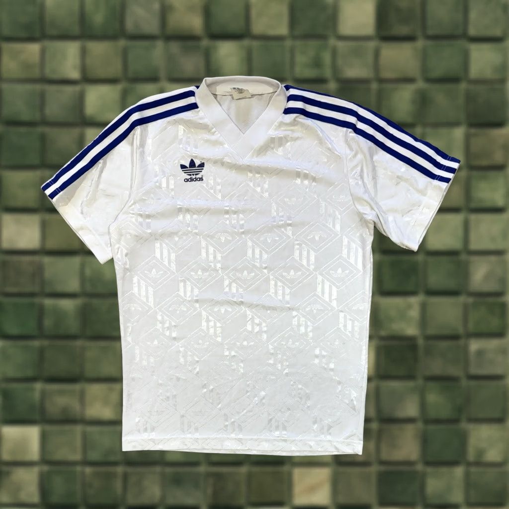 Adidas ADIDAS TEMPLATE FOOTBALL SHIRT SOCCER JERSEY Sz S Made In Morocco Mens T-Shirt White 1990s Jersey Shirt Size US S / EU 44-46 / 1 - 1 Thumbnail