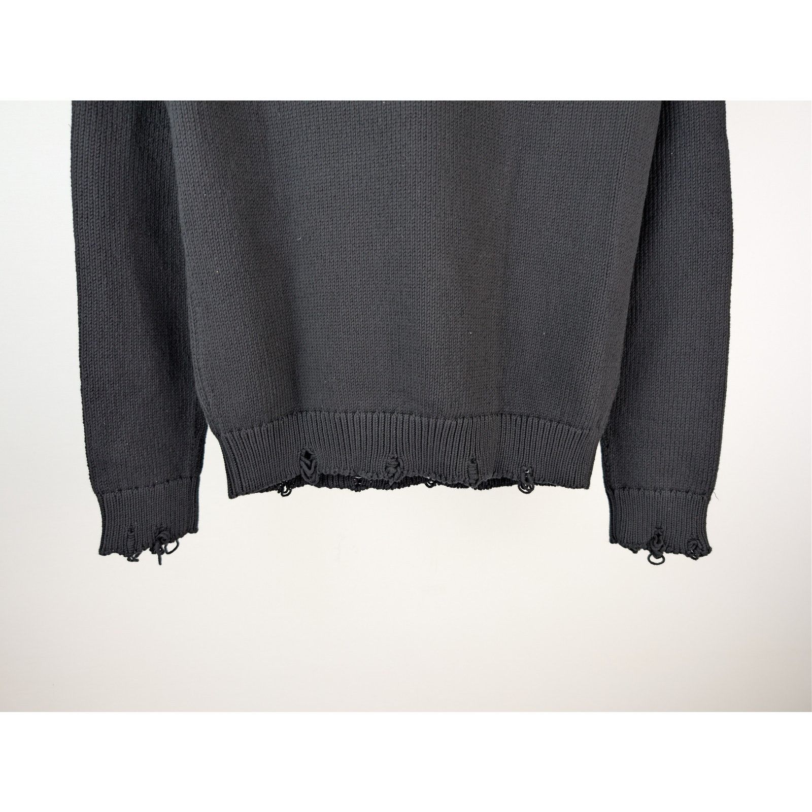 Saint Laurent Paris o1rshd1 Distressed Cotton Knit Crew-Neck Sweater in Black Size US M / EU 48-50 / 2 - 13 Thumbnail