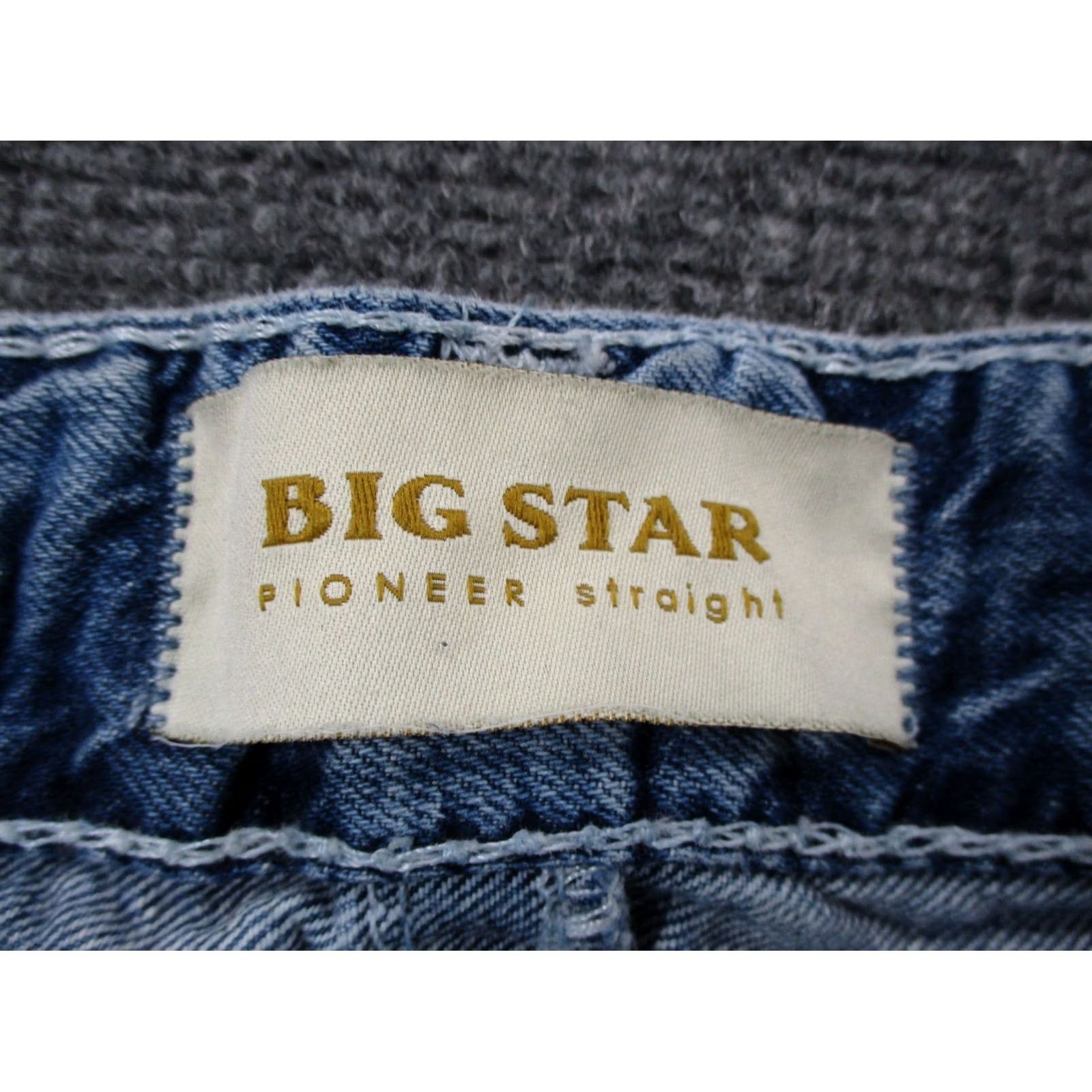 Vintage BIG STAR Jeans Mens 36 Straight Distressed Blue Denim 31in Inseam Casual Buckle Previous Tag Buckle Size US 36 / EU 52 - 7 Thumbnail