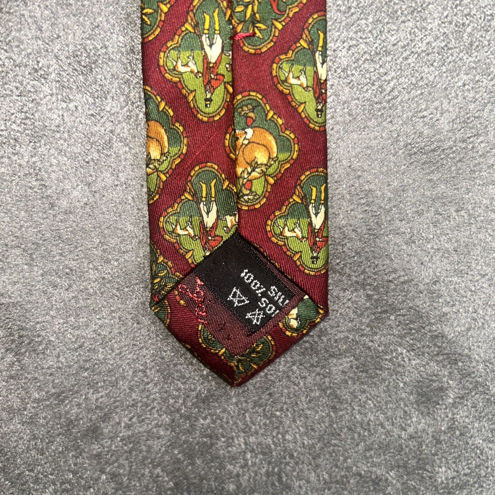 Salvatore Ferragamo Salvatore Ferragamo Silk Tie Red Geometric Pattern Dog Hunting Fox Logo Men's Tie Size ONE SIZE - 4 Thumbnail