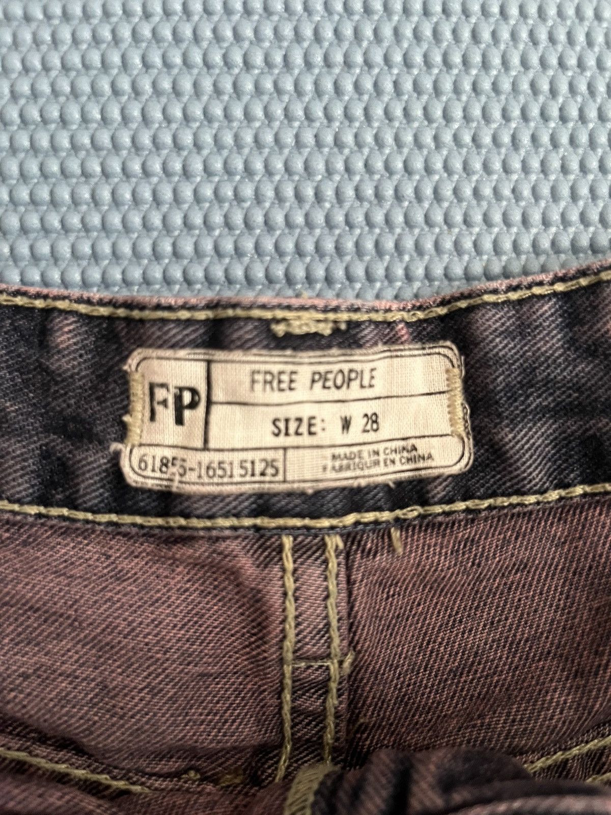Free People Free People Women size 28 cutoff denim shorts Size 28" / US 6 / IT 42 - 3 Thumbnail