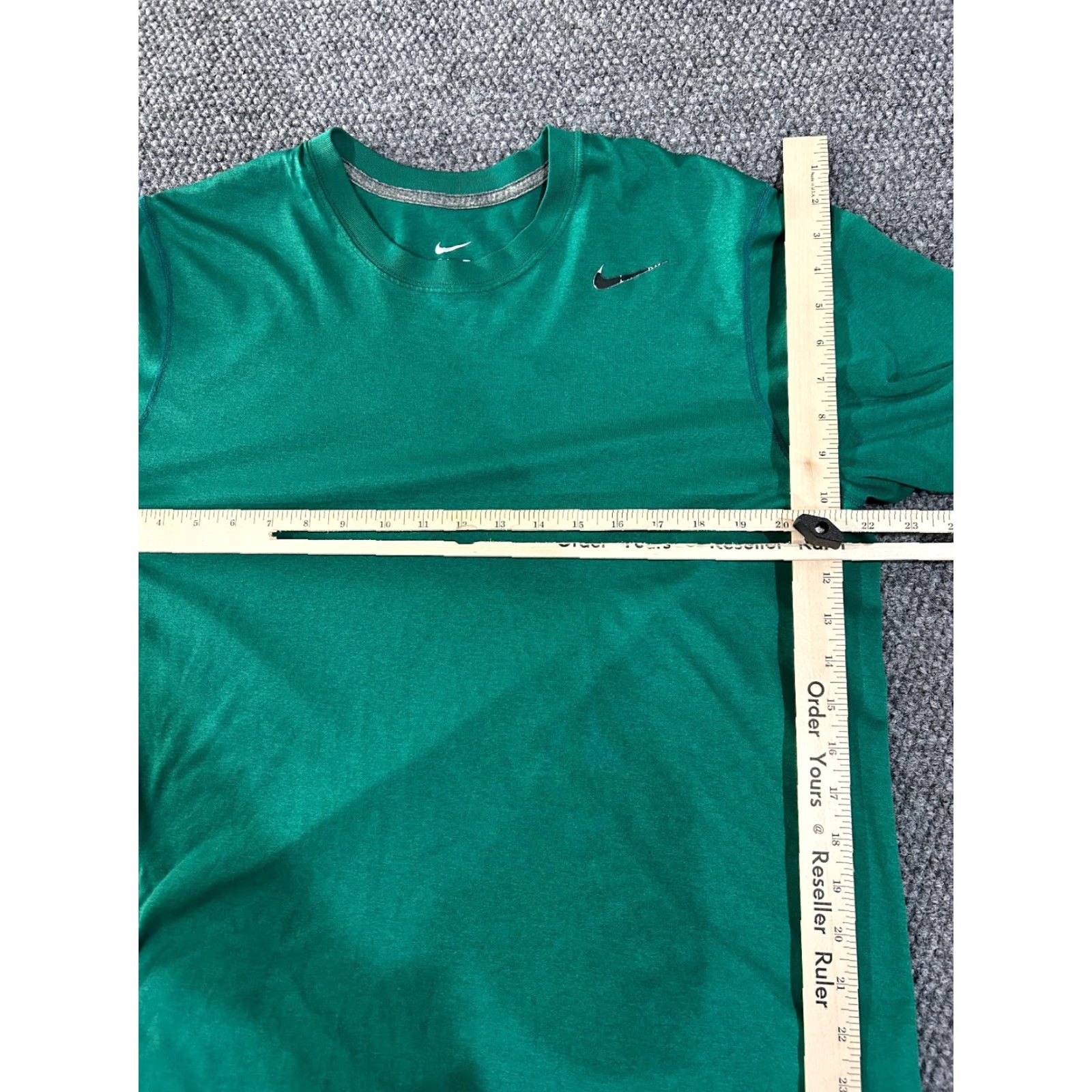 Nike Nike Dri-Fit T-Shirt Men's Large Green Breathable Athletic Training Running Shirt Size US L / EU 52-54 / 3 - 4 Thumbnail