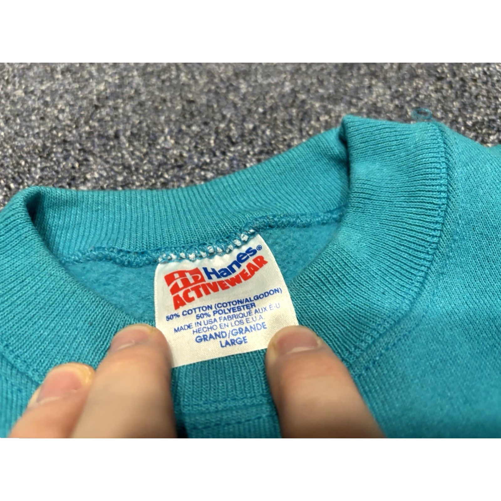 Hanes VINTAGE Hanes 1990s Teal Crewneck Sweatshirt L Mens Sweatshirt Blue Solid Cotton USA 90s Classic Size US L / EU 52-54 / 3 - 2 Thumbnail