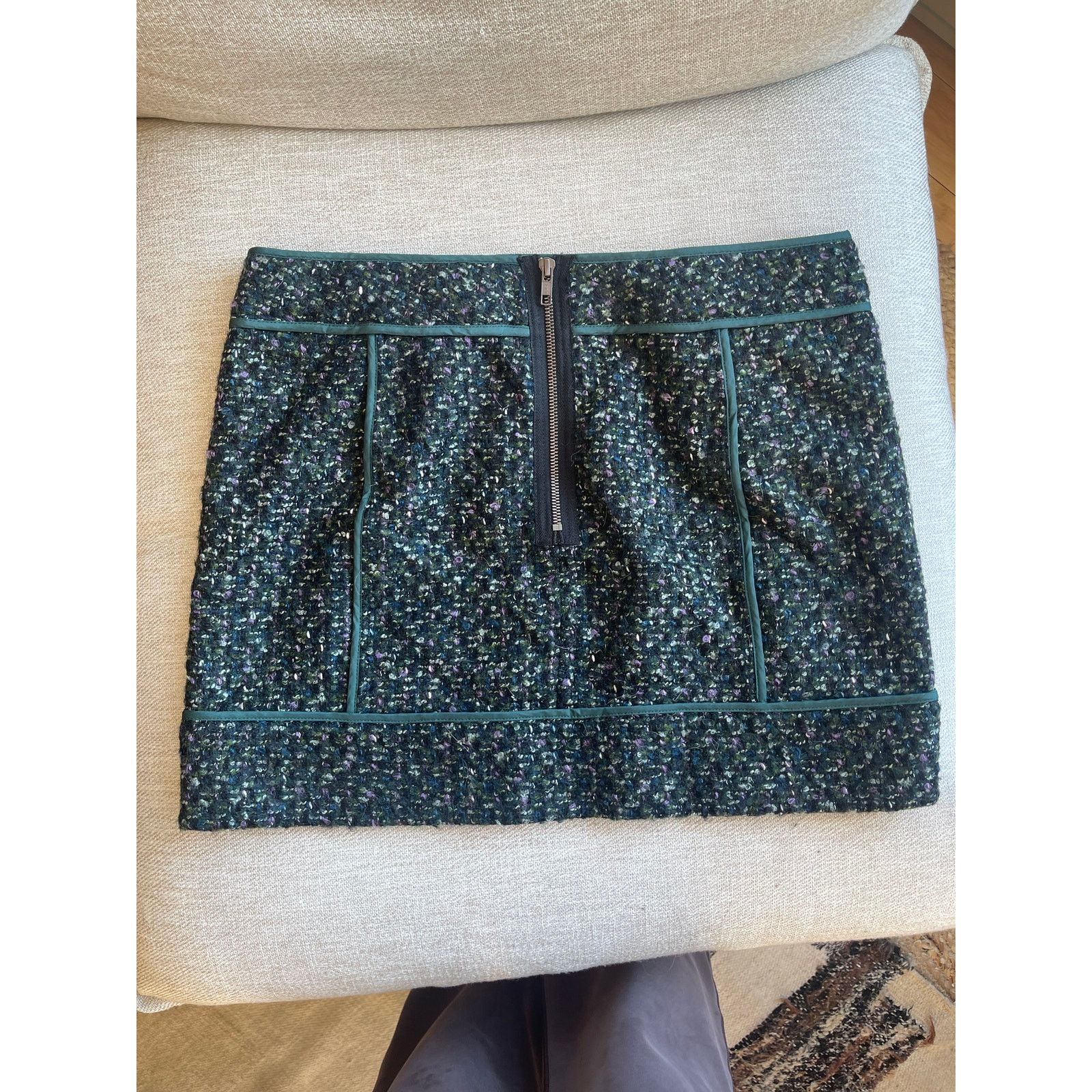 J.Crew J. Crew Tweed Evergreen Wool Mini Skirt Size 32" / US 10 / IT 46 - 2 Thumbnail