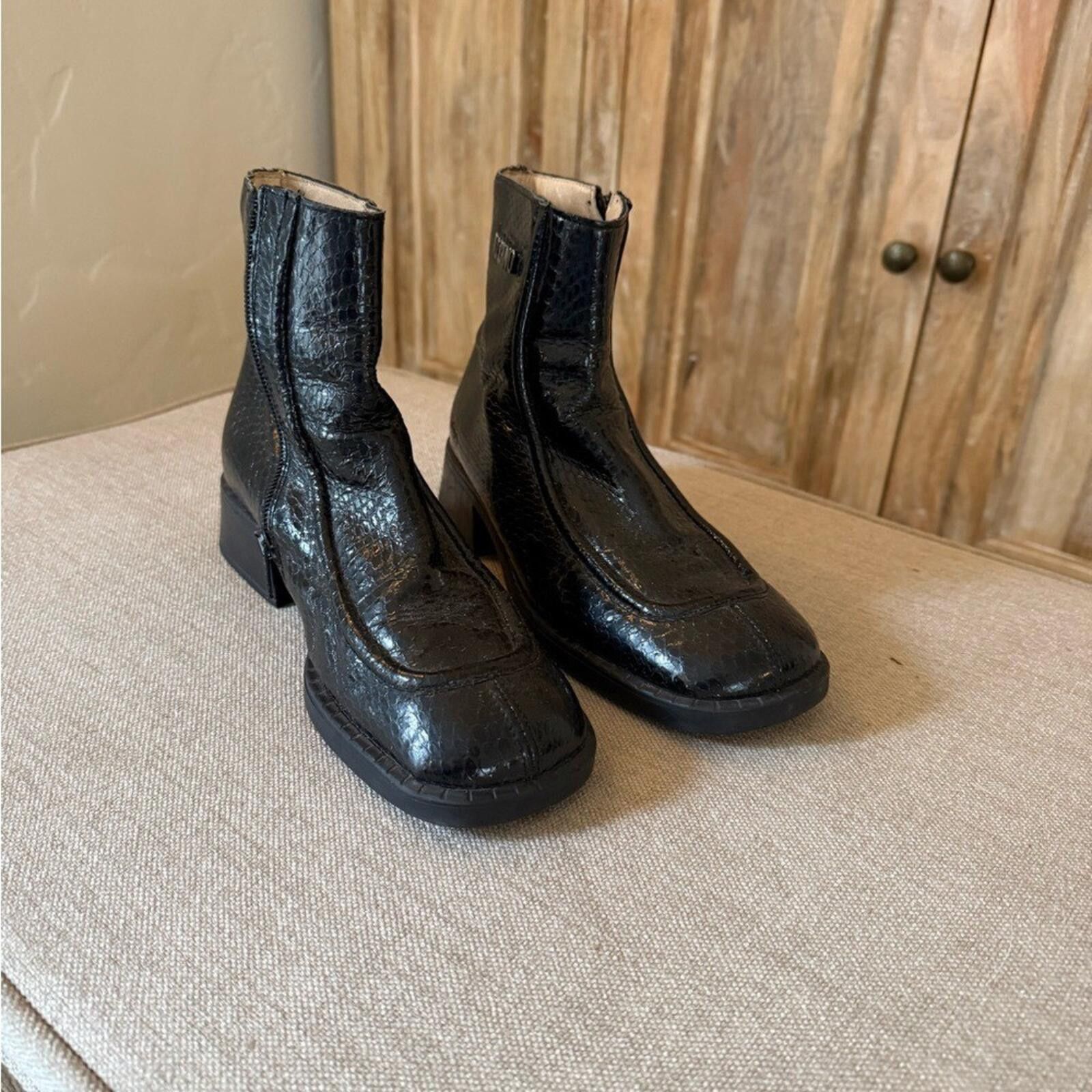 Moschino Moschino Patent Snake Embossed Ankle Boots Logo Italy 38 Size US 7.5 / IT 37.5 - 9 Thumbnail